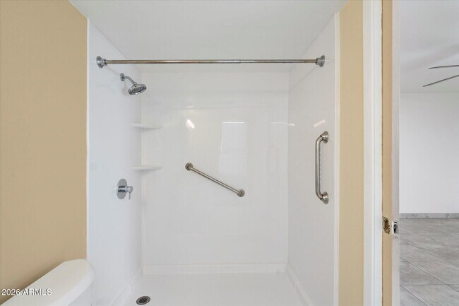 Building Photo - 8037 N 40th Ave