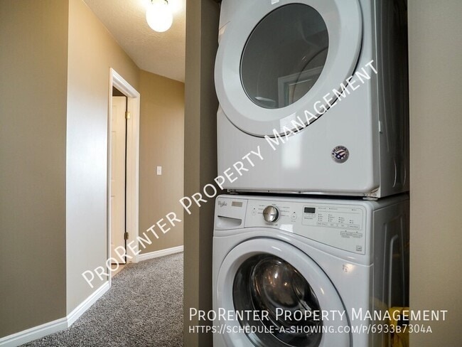 Building Photo - 288 S 500 E