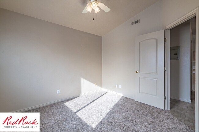 Building Photo - 1178 E 300 S