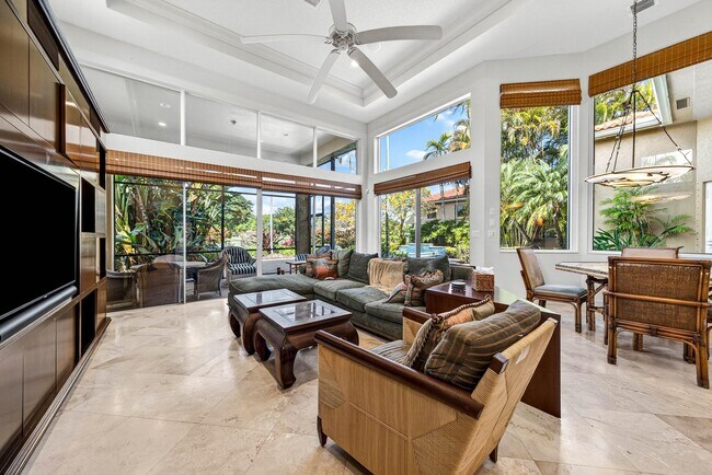 Building Photo - 123 Sunesta Cove Dr