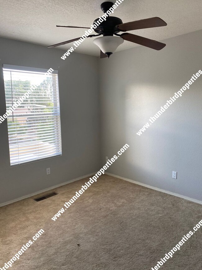 Building Photo - 6505 Sonrisa Pl NE