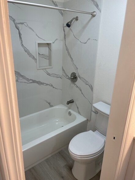 Building Photo - Alice Court