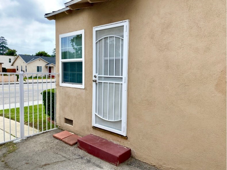 Building Photo - 11641 Magnolia Blvd