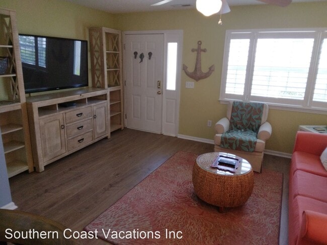 Building Photo - 2 br, 2.5 bath House - 103 Barnwell Street...