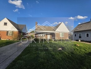 Building Photo - 2540 Catalpa Dr.