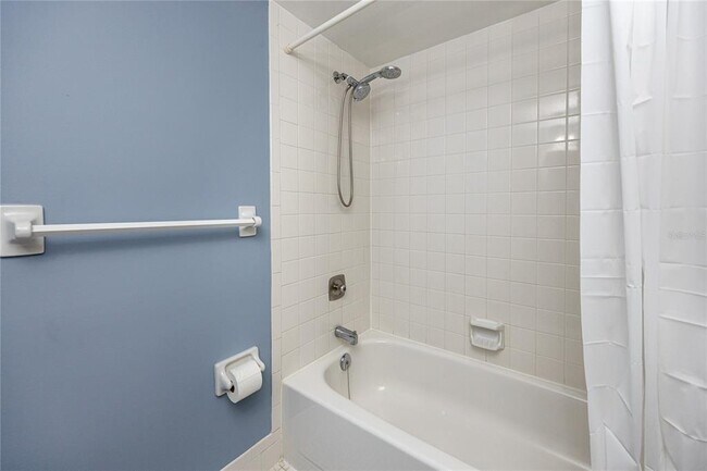 Building Photo - 209 Cypress Ct