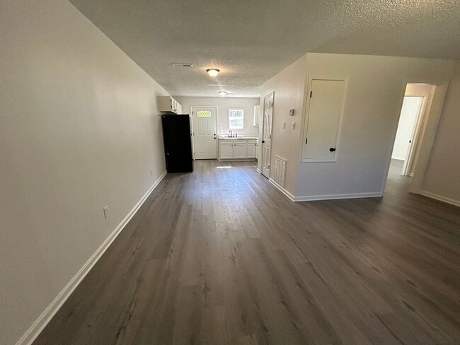 Building Photo - 1154 S Washington Ave