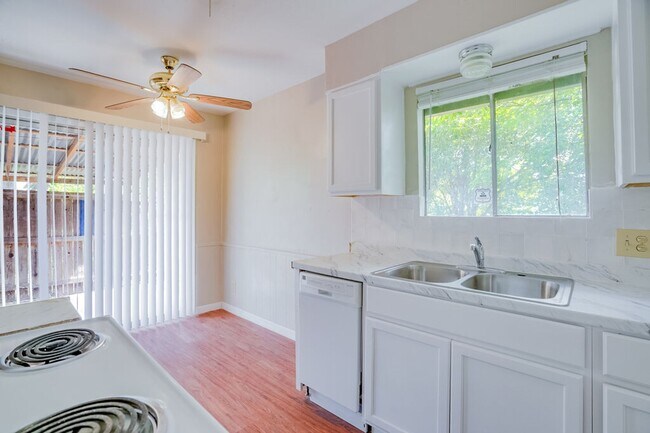 Building Photo - 1503 Wheless Ln