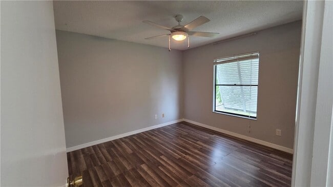 Building Photo - 1212 Breezy Way