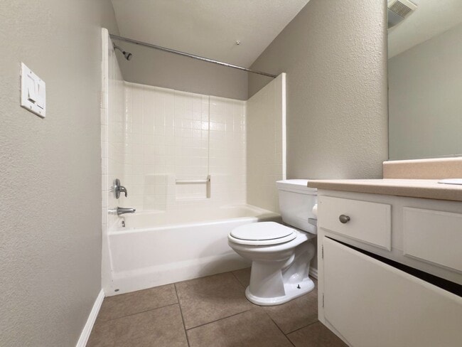 Building Photo - Condo in South Temecula