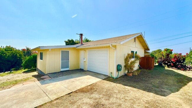 Building Photo - Wonderful Single-Story Fully Detached Gues...