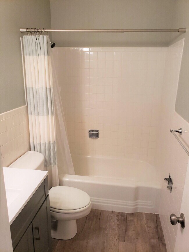 Building Photo - 4906 6th St