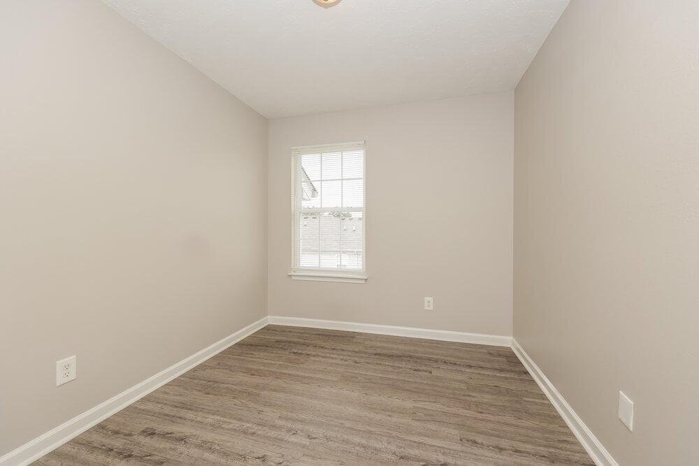 Building Photo - 8023 Logan Dr