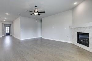Building Photo - 412 Harmony Way