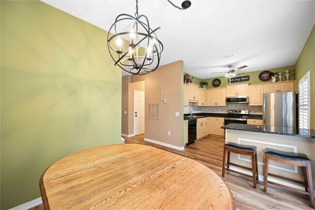 Building Photo - 7525 Plantation Cir