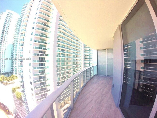 Building Photo - 488 NE 18th St