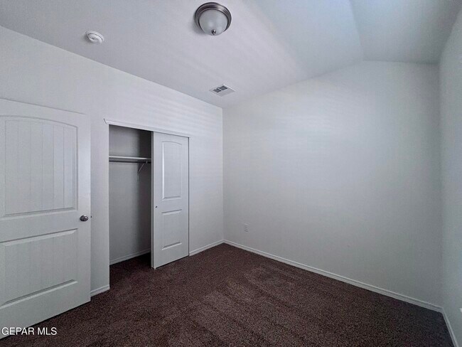 Building Photo - 15213 Resolve Dr