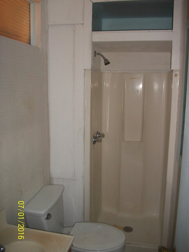 Building Photo - 2851 Wells Dr