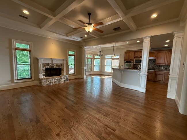 Building Photo - 2041 Mendenhall Cir