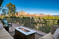Building Photo - FURNISHED 12 MONTH LEASE - WEST SEDONA - G...