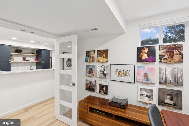 Building Photo - 5006 Flanders Ave