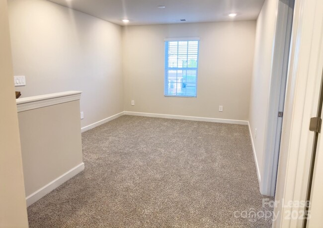 Building Photo - 211 Orson Oaks Ln