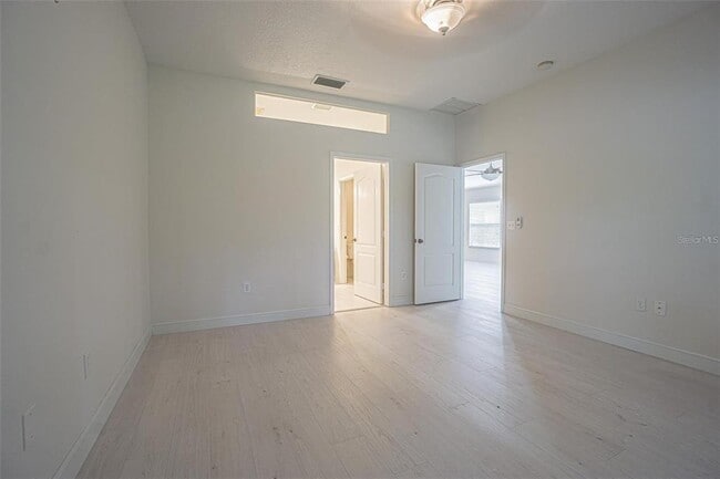 Building Photo - 31912 Turkeyhill Dr