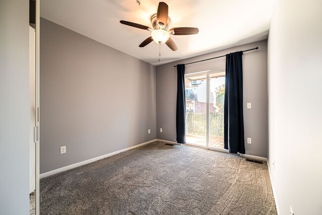 Building Photo - $1975 - Beautiful 2 Bedroom Condo with 2 bathrooms