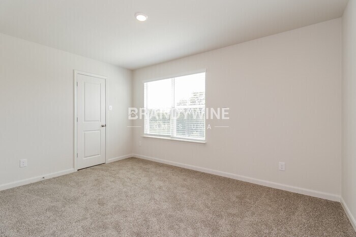 Building Photo - 9849 Teton Vis Dr