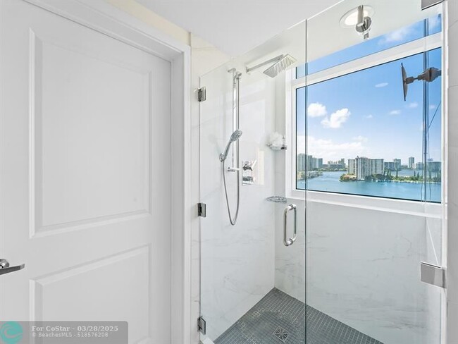 Building Photo - 400 Sunny Isles Blvd