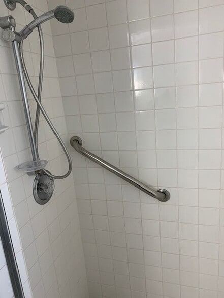 Bathroom 2 - 832 Cricket Ave