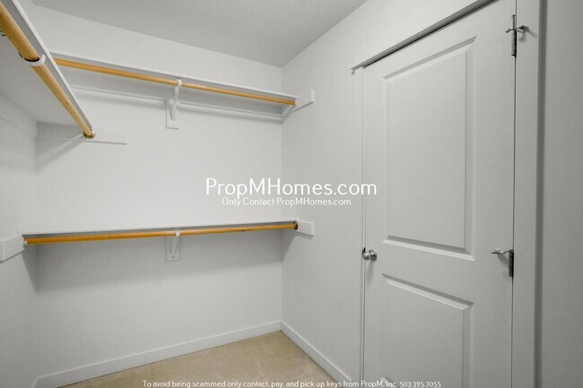 Building Photo - Spacious Bull Mountain 4 Bedroom Home - Huge Yard!