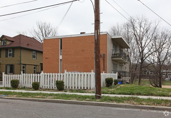 Building Photo - 4031-4033 Locust St