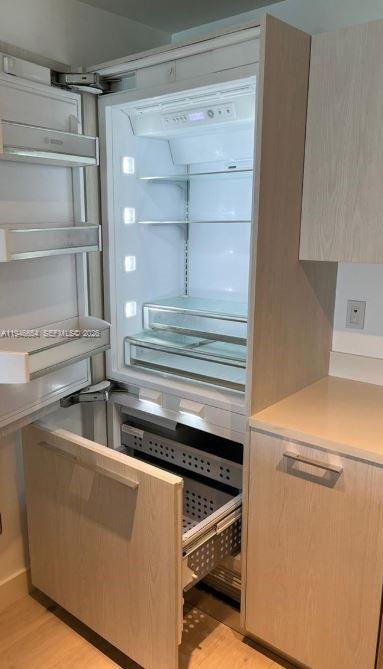 Building Photo - 501 NE 31st St