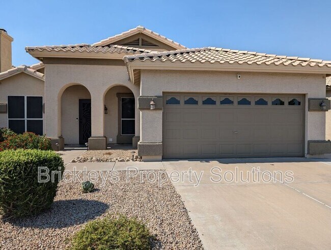 Building Photo - 9213 E Wood Dr