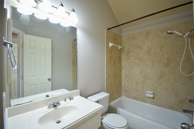 Building Photo - 13226 Brantfield Park Ln