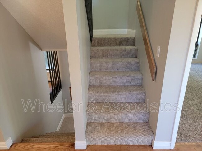 Building Photo - 1269 E 3075 N