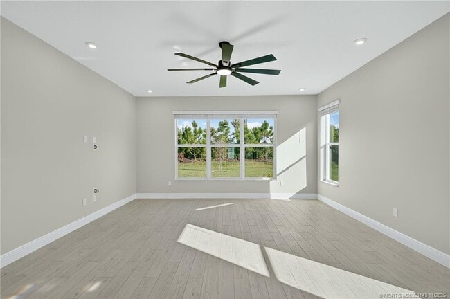 Building Photo - 3487 NW Solange Ct