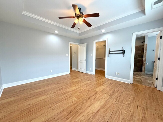 Building Photo - 90 Promontory Ln