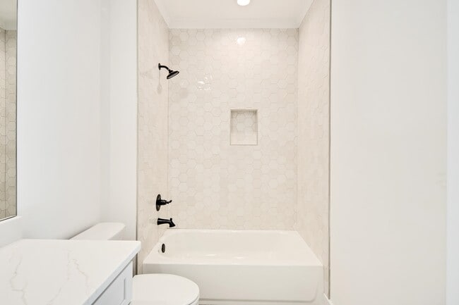 Building Photo - 641 Fletcher Rd