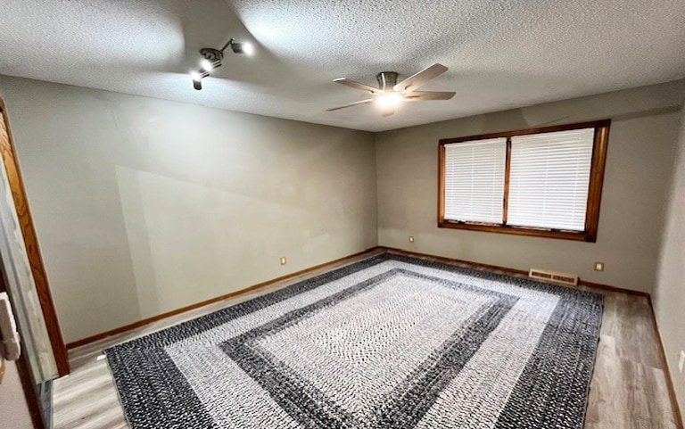 Building Photo - 3879 Polk St NE