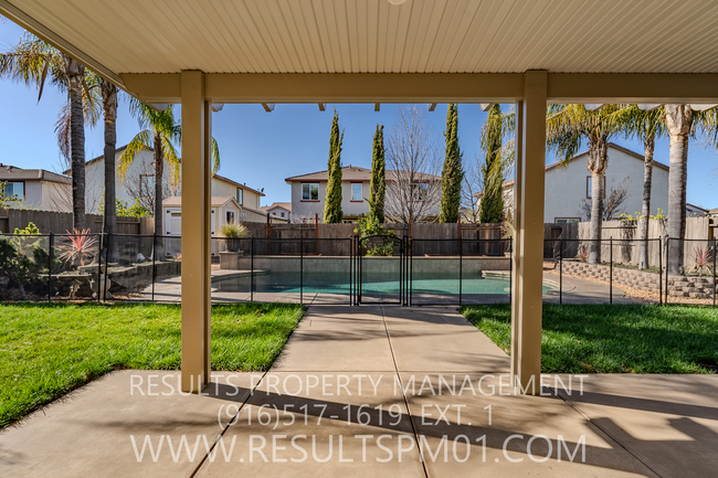 Building Photo - Beautiful Updated West Park Home with Salt...