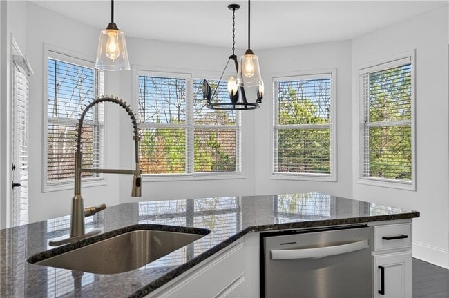 Building Photo - 7445 Oldbury Pl