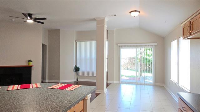 Building Photo - 6800 Oak Falls Dr