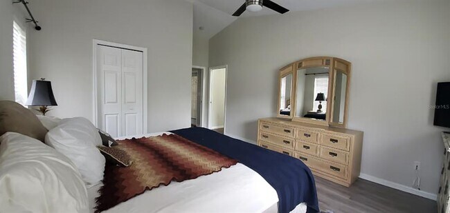Building Photo - 2534 N Brentwood Cir