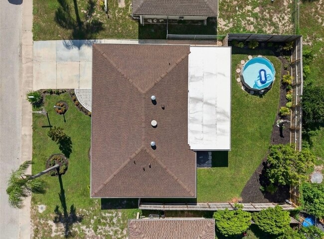 Building Photo - 7213 Isle Dr