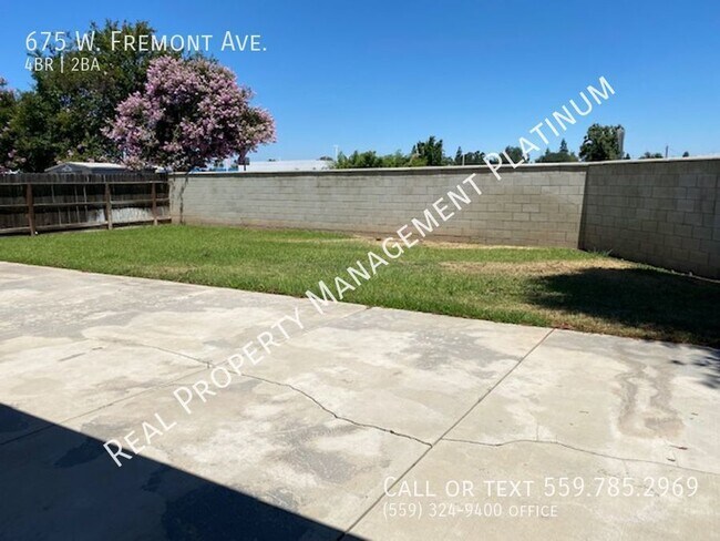 Building Photo - $2,395  Willow and Herndon, 4 Bedroom,  - ...