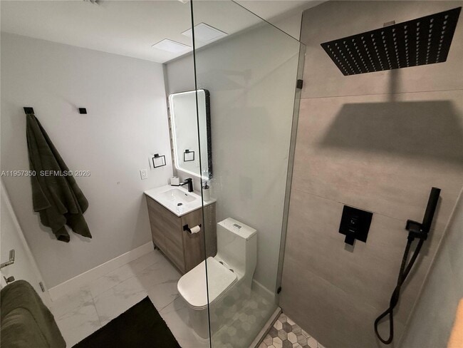 Building Photo - 944 Jefferson Ave