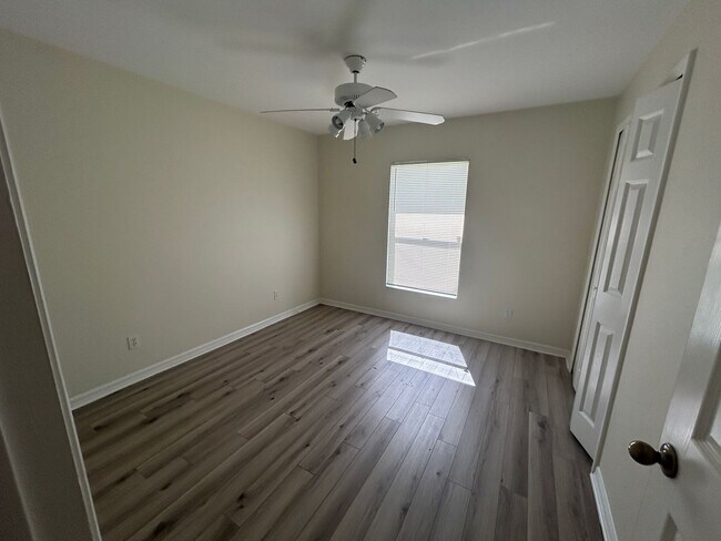 Building Photo - 870 Rue Labeau Cir
