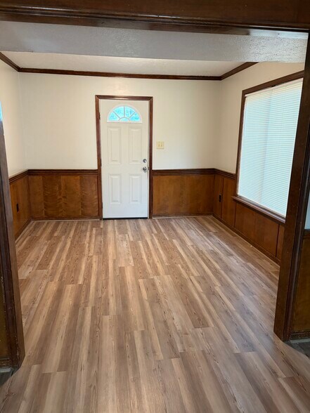 Building Photo - 26B Northtown Rd